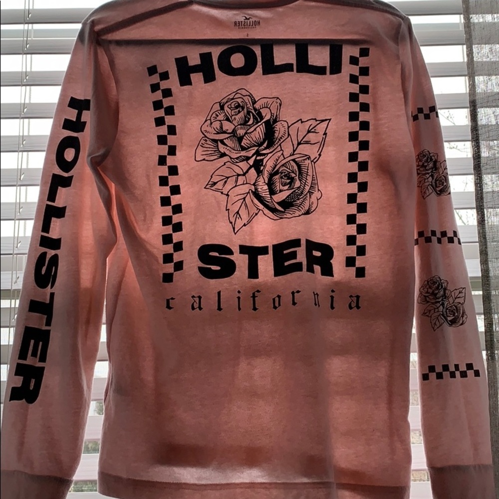 Pink rose Hollister men\women long sleeve shirt.